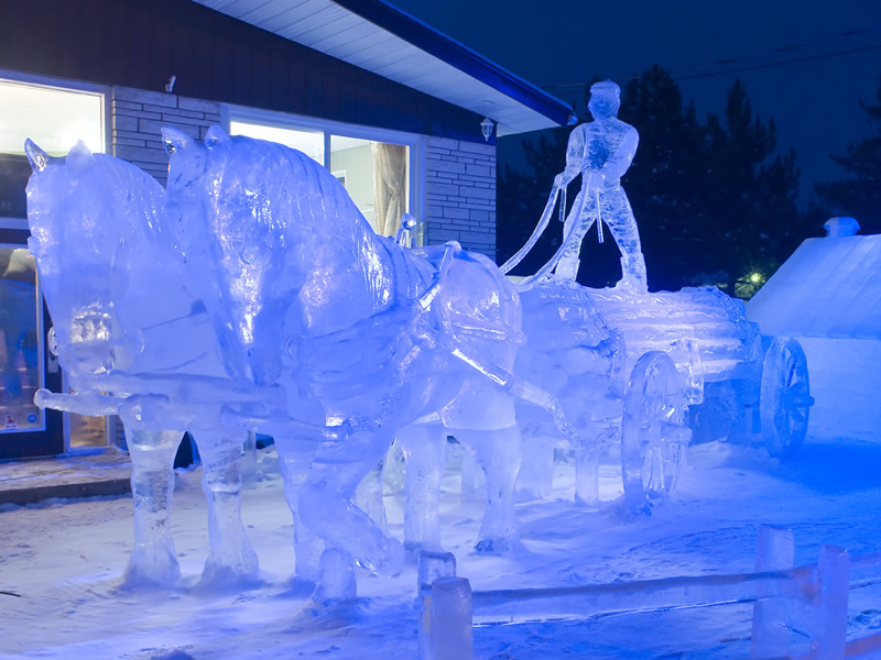 carruaje de hielo con caballos izcalli