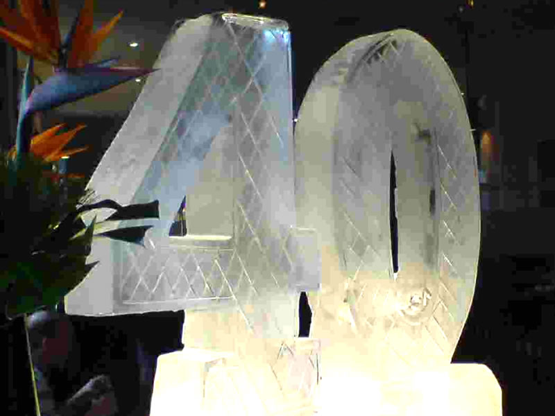 escultura de hielo festejando 40 años - Tlalnepantla